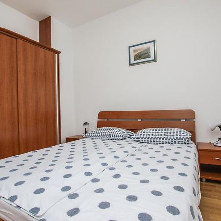 Apartments Cvitan 1. Floor Porec Bagian luar foto